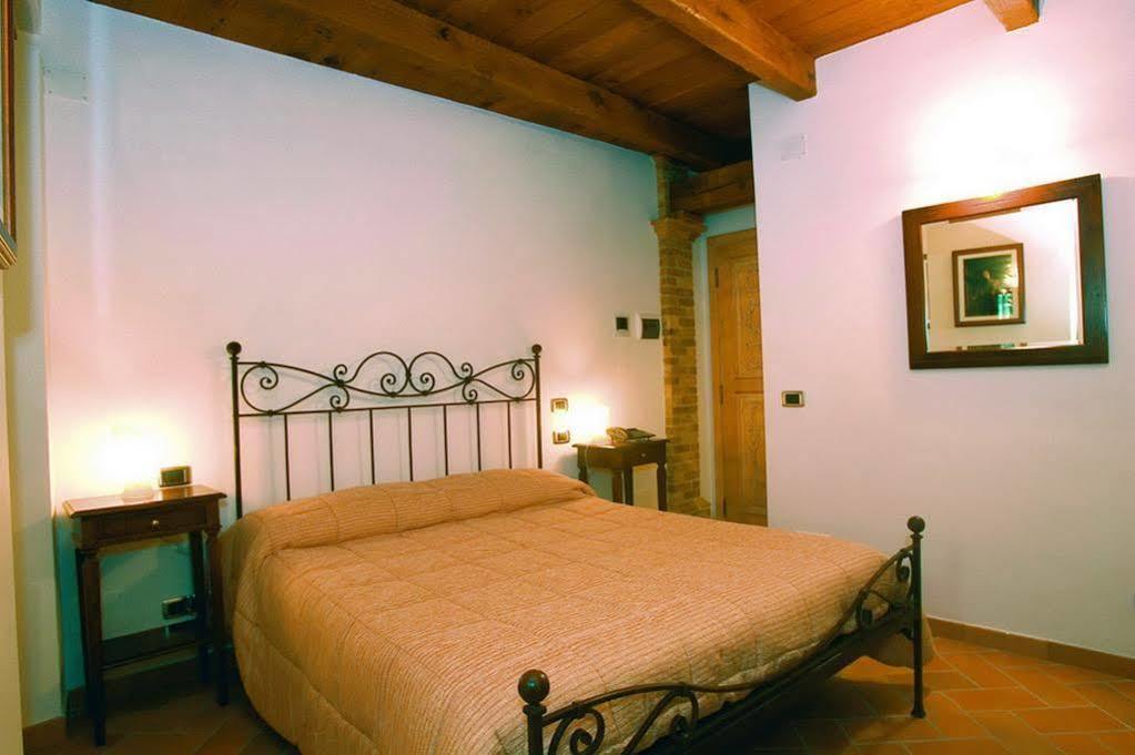B&B La Torretta Sul Borgo Grottammare Exterior photo